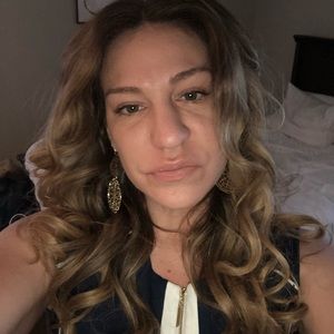 Meet your Posher, Deanna